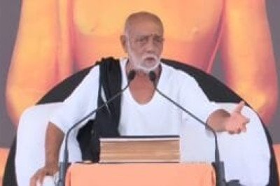 Morari Bapu Expresses Gratitude For Construction Of Road Leading to Kakidi