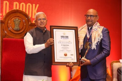 Madhya Pradesh Governor Hon. Shri Mangubhai C. Patel bestowed the World Book of Records Certificates in Indore